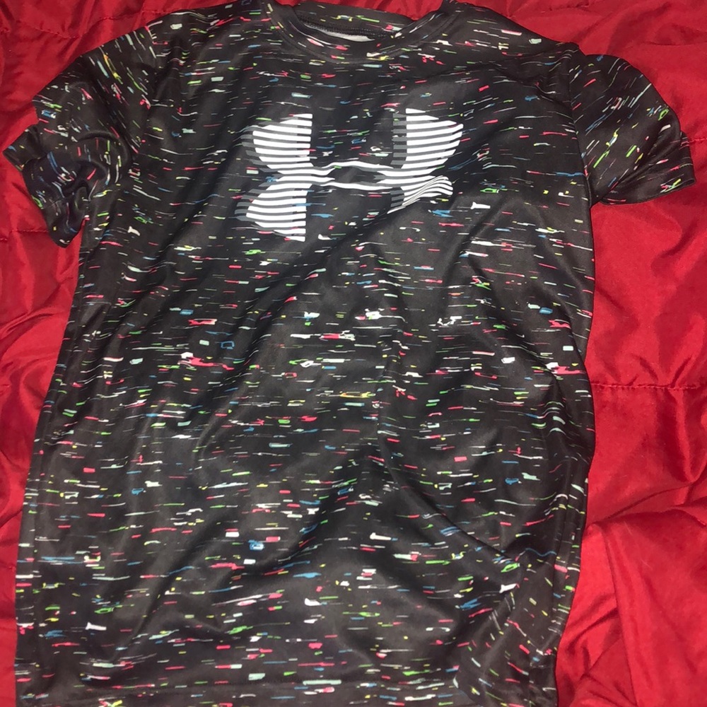 Under armor shirt